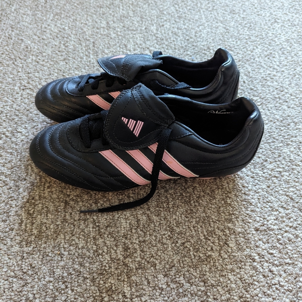Women's Size 8 Black and Pink Cleats